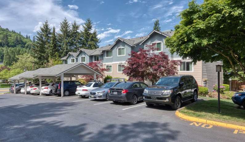 4316 W Lake Sammamish Pkwy SE | Issaquah