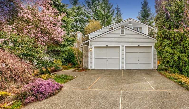 24241 SE 44th St | Sammamish